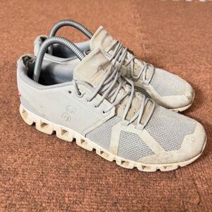 On Cloud Running Shoes Womens 9 Grey Low Top Athletic Sneakers Swiss Engineering
